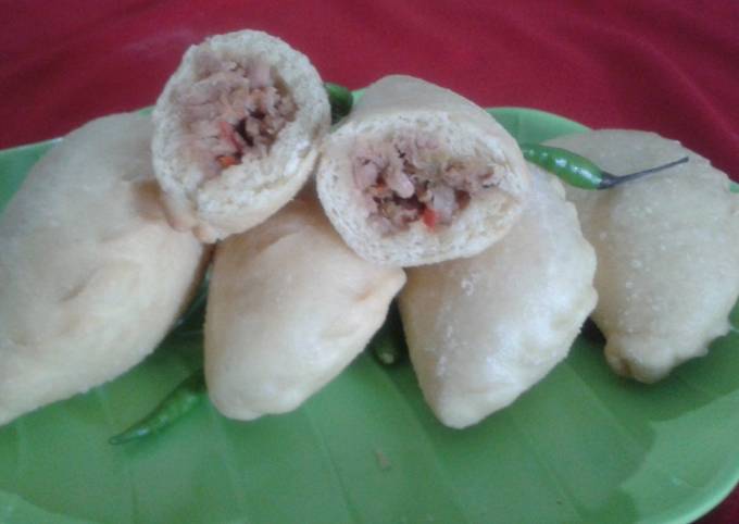 Resep Panada Tuna Simple Oleh Bunda Atsaby Cookpad