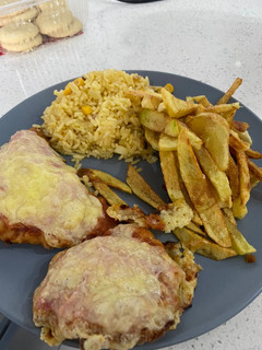 Una foto de Pechuga empanizada al horno