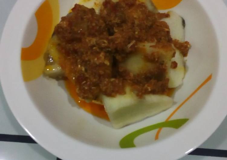 Recipe of Quick Boiled yam with egg sauce | This is Recipe So Simple You Must Attempt Now !!