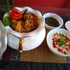 A picture of Chicken biryani.