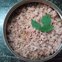 A picture of Brown rice flake upma.
