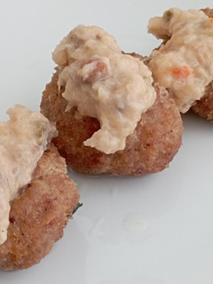 Foto di Polpette e crema di cipolle