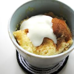 A picture of Instant Bread & Butter Pudding in Mug.