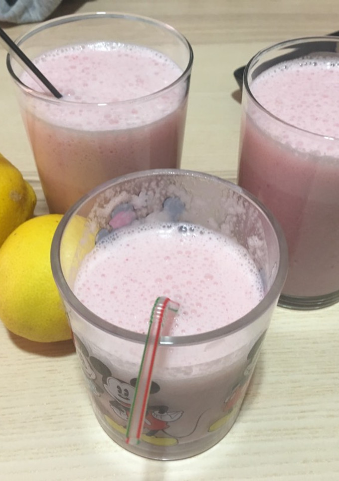 Una foto de Smoothie de plátano y fresa