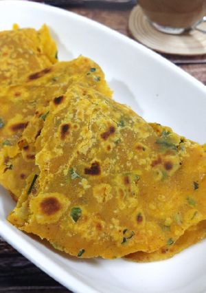 मेथी थेपला methi thepla recipe in hindi) रेसिपी मुख्य फोटो
