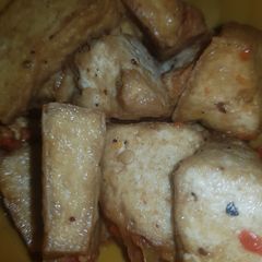 A picture of Awara aka soya beans cake.