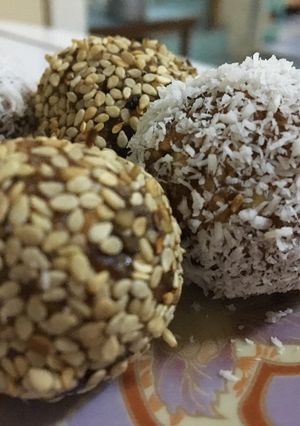 صورة لوصفة كرات التمر