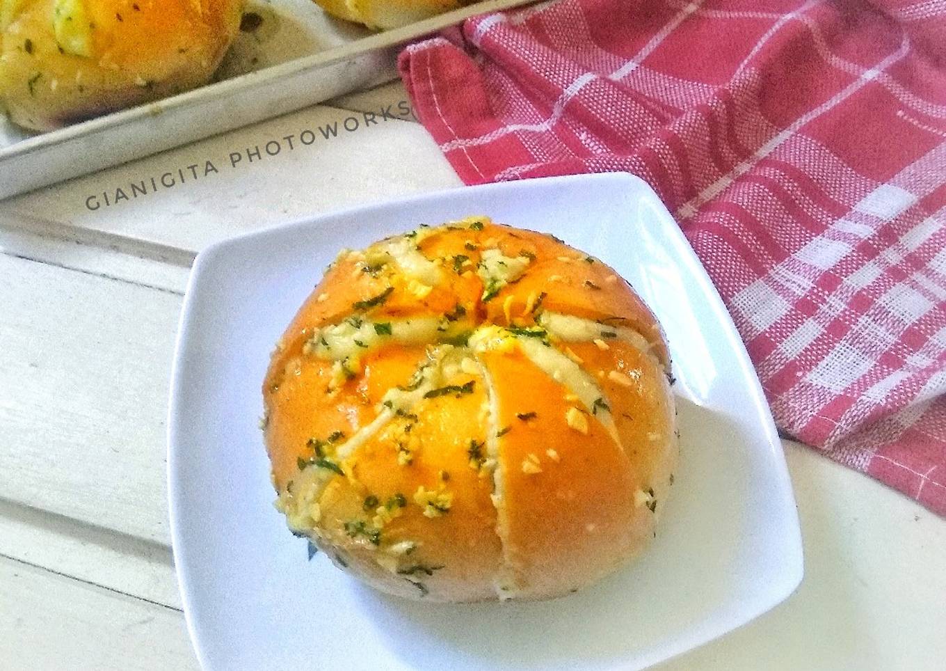 Roti Viral : Korean Garlic Cheese Bread