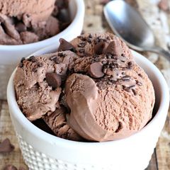 A picture of Chocolate Avocado delight.