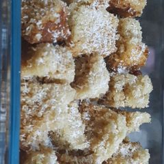 A picture of Coconut bites❤😍.