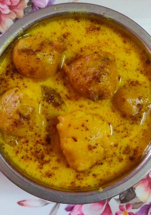 A picture of Kadhi Pakoda.