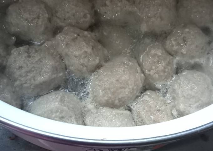 Resep Bakso Sapi Kenyal Enak Oleh Vrila Imut Cookpad