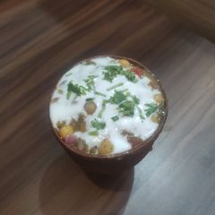 A picture of Banarasi kulhad chat.