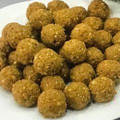A picture of Methi Dry Friuts Laddoos.