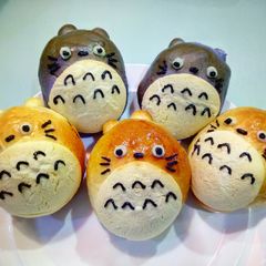 A picture of Totoro bread bun.