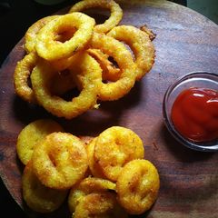 A picture of Potato rings.
