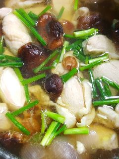 รูปของ ไก่ตุ๋นลำไยเห็ดหอม