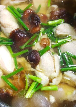 รูปของ ไก่ตุ๋นลำไยเห็ดหอม