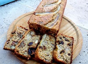 Una foto de Budín fit de banana-avena con frutos secos