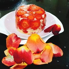 Strawberry Cake Fraisier A picture of Strawberry Cake Fraisier.