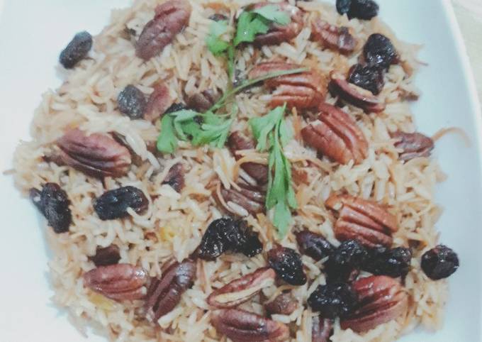Arroz árabe Con Frutos Secos Receta De Mateo Porroa Bernedo Cookpad<script async src=