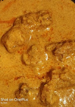 A picture of Shahi chicken korma.