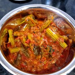 A picture of Drumsticks curry.