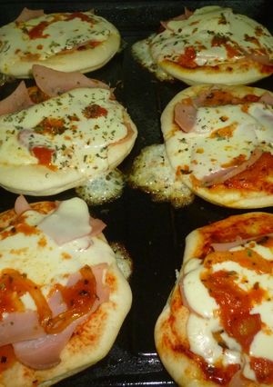 Una foto de Pizzetas caseras