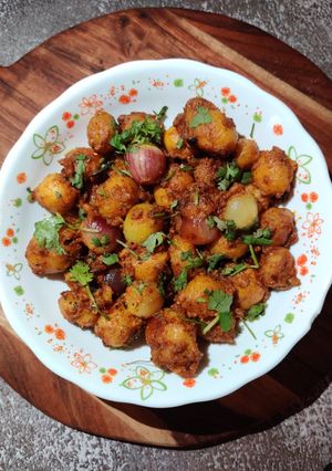 A picture of ALOO DO PYAZA..