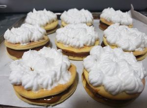 Una foto de Alfajores (pastelitos chilenos)