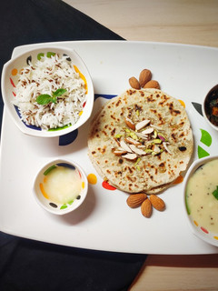 ચણા ની દાળ ની ડ્રાયફ્રૂટ પુરણ પૂરી(Chana Dal Dryfruit Puran Puri Recipe In Gujarati) રેસીપી મુખ્ય ફોટો