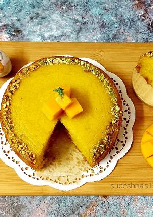 A picture of Mango Suji Cake.