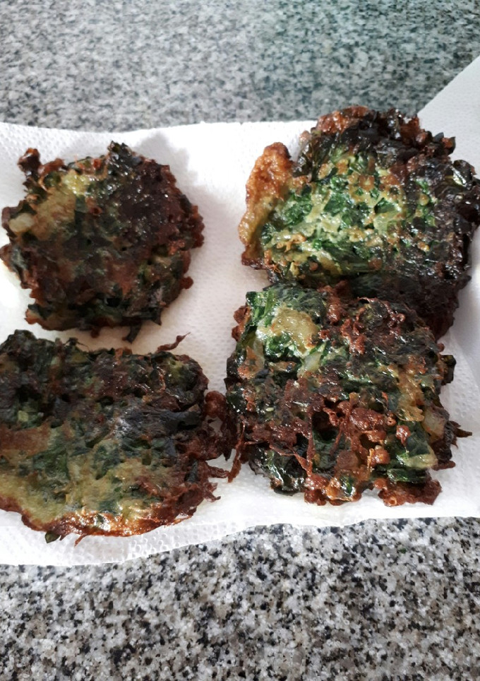 Una foto de Buñuelos de acelga