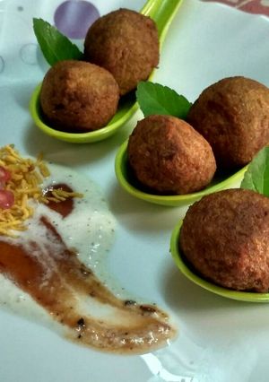 A picture of Healthy kamalkakdi fritters.