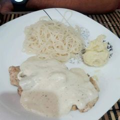 A picture of Creamy steak.