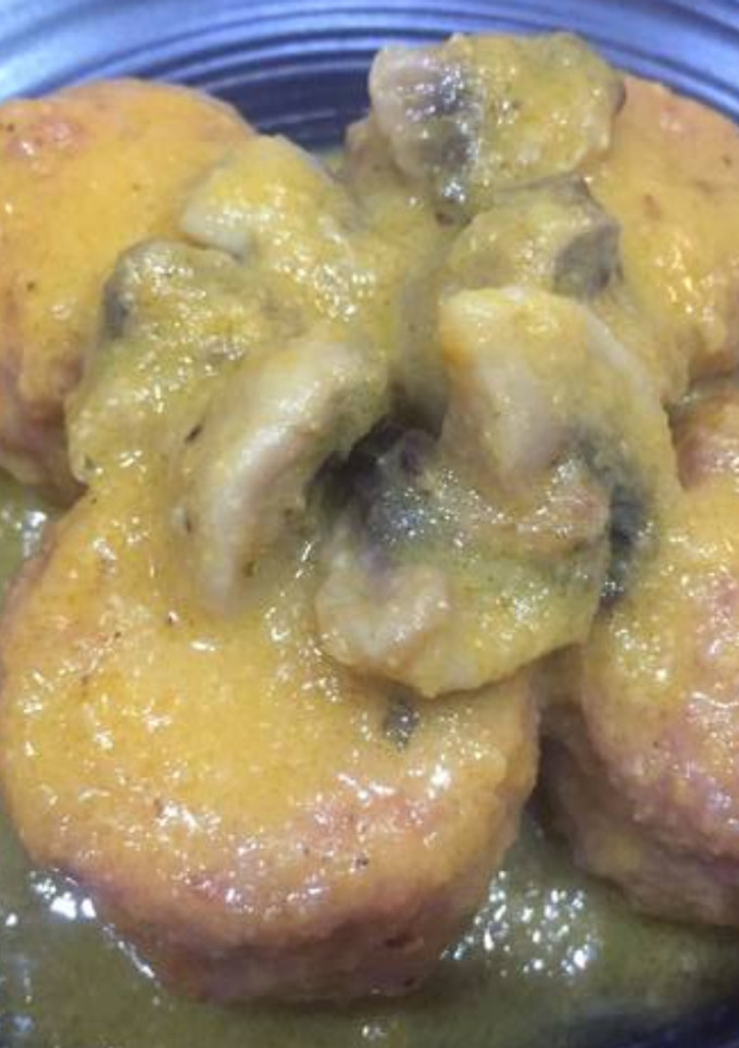 Una foto de Albóndigas con champiñones