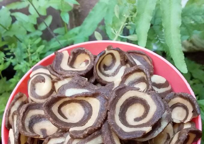 Resep Kuping Gajah Eggless yang Lezat Sekali