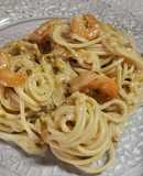 🍝 Spaghetti con salsa de crema, verdeo y camarones 🍤