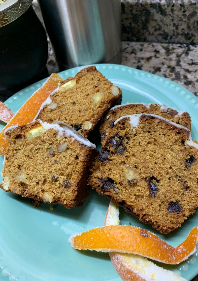 Una foto de Budín integral naranja