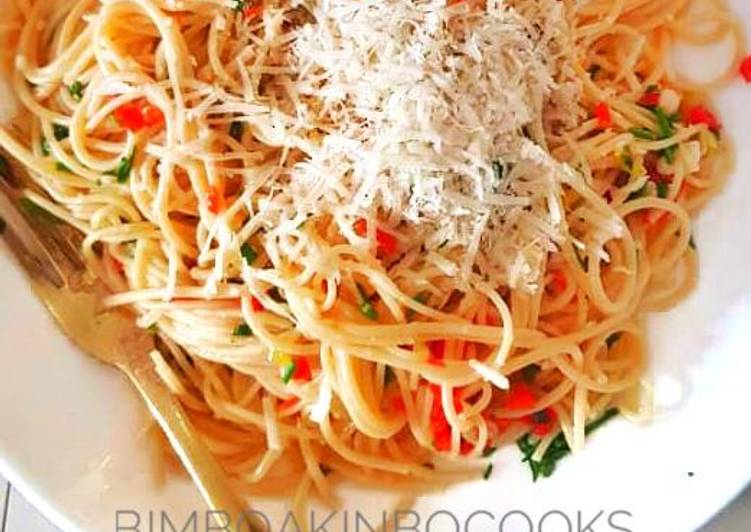 Recipe of Perfect Spaghetti Aglio E Olio