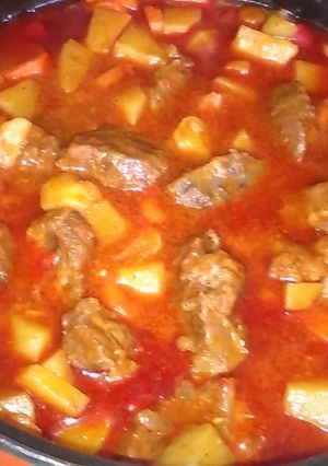 Una foto de Goulash de ternera