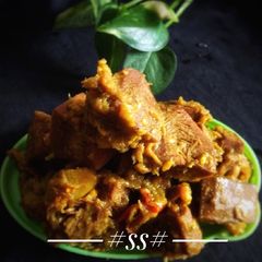 A picture of Raw Jackfruit curry with Potato (Echor Curry).