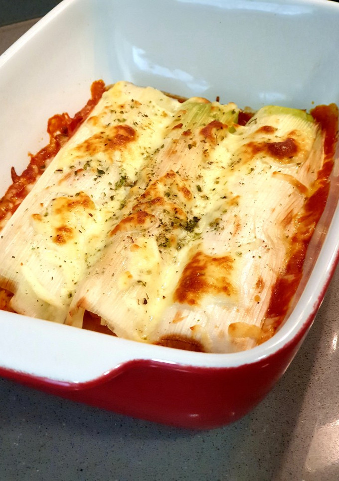 Una foto de Canelones de puerro y atún🍅