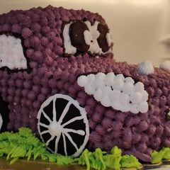 A picture of Car cake.