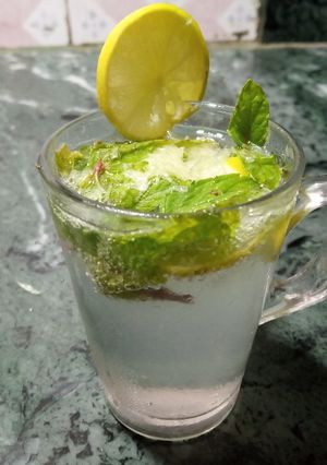 ভারজিন মজিতো/মহিতো রেসিপির প্রধান ছবি