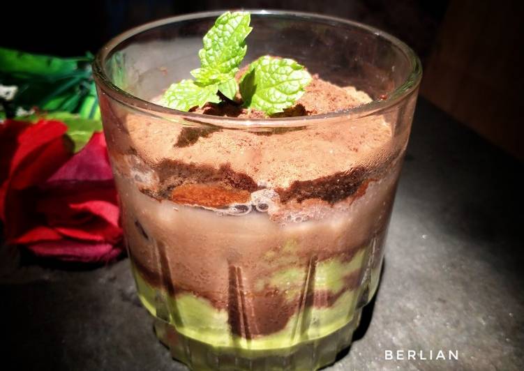 Cara menyiapkan Es kocok pokat 🥑 milo , Enak Banget