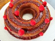 Une photo de confiture de fraises