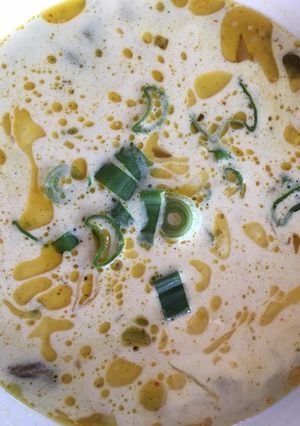 Spárgakrémleves citrommal recept fotója
