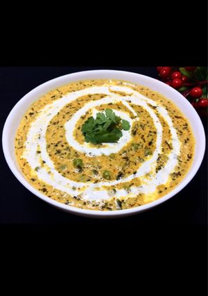 A picture of Methi matar malai.