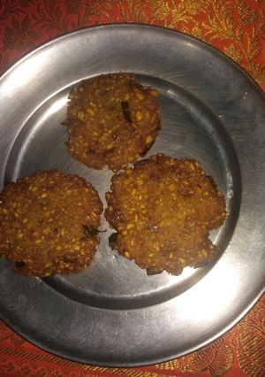 A picture of Whole wheat vada.